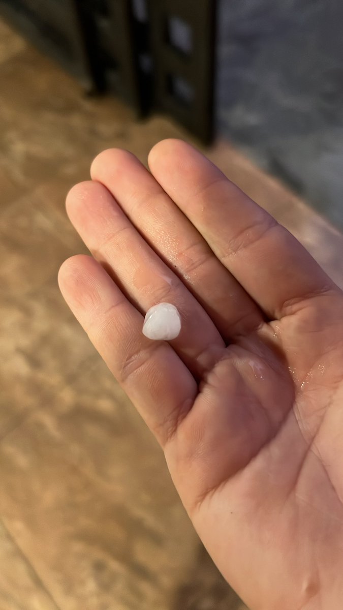 Laurisgap's tweet photo. @abimaelsalas granizo en cumbres 💧💧👏🏼👏🏼💪🏼💪🏼🥰🥰🥰❤️ https://t.co/JkFli9kWO2