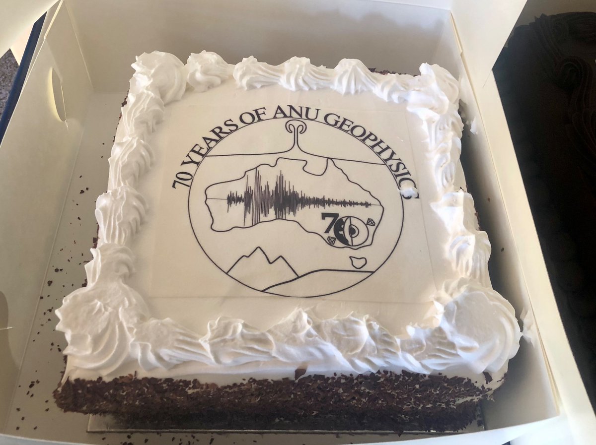HrvojeTkalcic's tweet photo. It’s lively at the Kennett Symposium, Day II. The celebratory cakes are ready for a party after the final talk of the symposium this afternoon, given by Brian. @anuearthscience @scienceANU @ANUmedia @AGUSeismology @EGU_Seismo https://t.co/zzcEfZUmgx