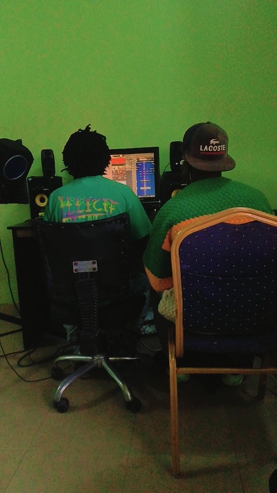Ep loading cooking with #dabeatmaker