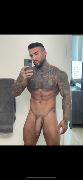 Watch Imanolbrown 🇺🇸 🇪🇸's leaked NSFW photo on TwXstars