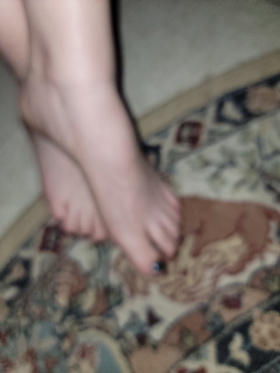 PrincessPluto8's tweet photo. Cashapp $princesspluto8 for unblurred pics.
#findom #femdom #footfetish #EGirlfriend #paypig #goddess https://t.co/qMxqDFFJX6