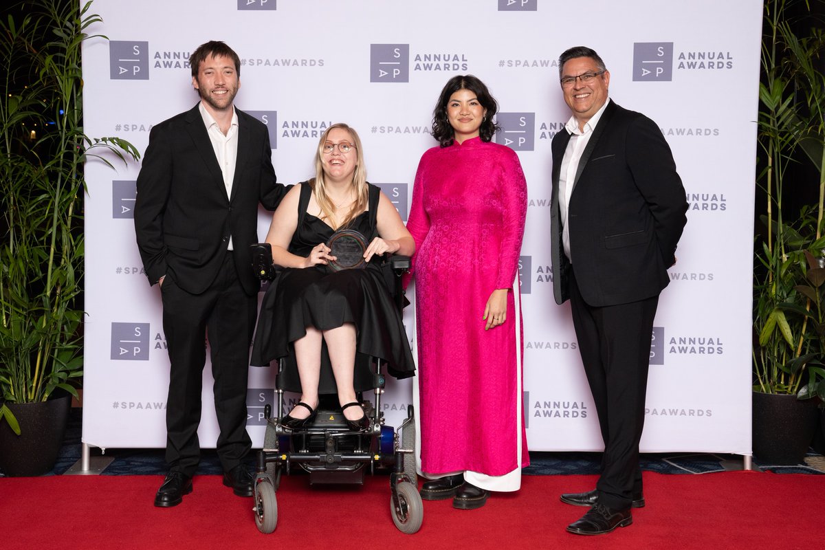 Exciting news! Congratulations to the amazing team behind Latecomers for winning the prestigious SDIN Award at the 21st Annual SPA Awards! 🎉👏🏽 Your dedication to increasing diversity and inclusion in the Australian screen industry is truly inspiring. #Latecomers #screendiversity