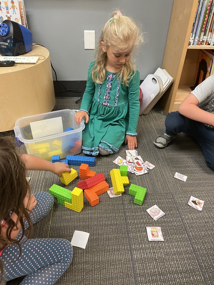 mamaofarch's tweet photo. Syllable sort? Introduced with haiku? Oh the possibilities! @VOCALCCSD @CCSDConnects @MurrayLasaine https://t.co/1VAGd81nUq