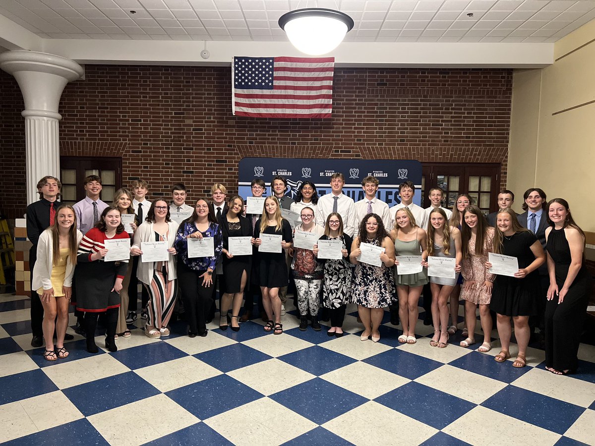 SCHSNHS14's tweet photo. 2023 New Inductees https://t.co/It0lwlr0pV