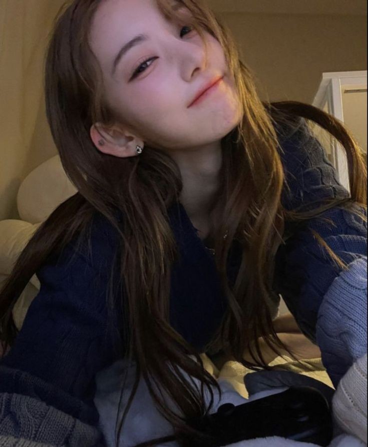kurab9t's tweet photo. .ㅤ ㅤㅤ.ㅤ ㅤ୨୧   ㅤㅤ.ㅤ ㅤㅤ.ㅤ 

Hey soy un nuevo b★t de sakura y estoy acá para recordarte que #LESSERAFIM  te ama mucho!!
puedes @ o enviarme dm, y voy a aparecer lo más pronto posible !
recuerda tomar agua y comer bien ! 
no olvides que te amo mucho< 3 https://t.co/Y9rJSyEgru