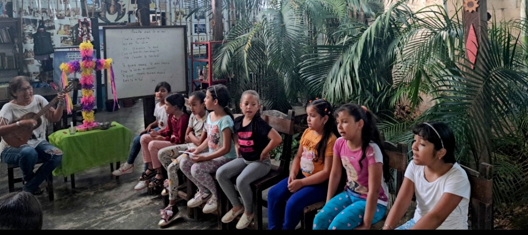 Si queremos mantener vivas nuestras tradiciones, debemos formar con amor a las nuevas generaciones. Seguimos trabajando de la mano de Dios sembrando amor por nuestra cultura. <a href="/IvanPadillaB/">Ivan Padilla Bravo</a> <a href="/VillegasPoljak/">Ernesto Villegas Poljak</a> <a href="/GabineteGuaric/">MinCultura Guárico</a>