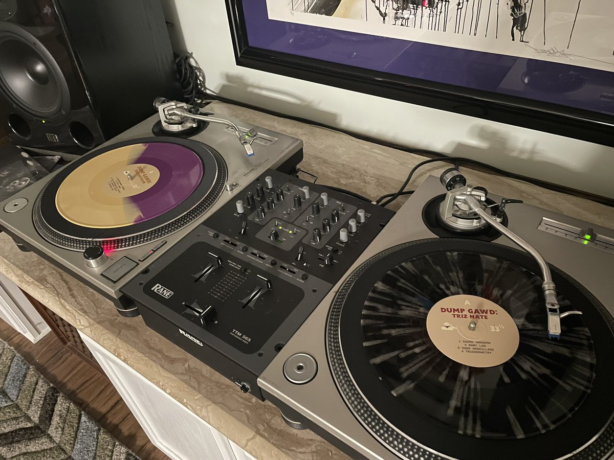 Stlouisde313's tweet photo. @CreativeYokes @naturesounds any special saga series in yours? https://t.co/fnAtlJahuA