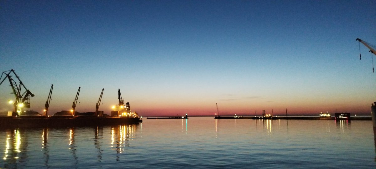 nothingelse19's tweet photo. Gdynia , Poland https://t.co/Q5duLrMvvg