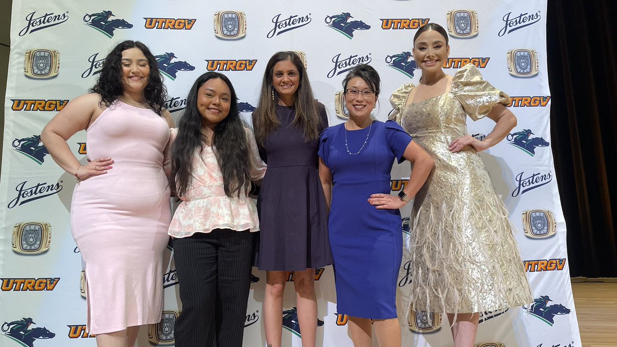 DimplePDesai's tweet photo. What an honor to be a speaker at the UTRGV Ring Ceremony 2023 as an alumni! Go vaqueros!!!!! @utrgv 

#RGV #Givingback #alumni #ringceremony #Proudalumni https://t.co/tbdAfeSFXB