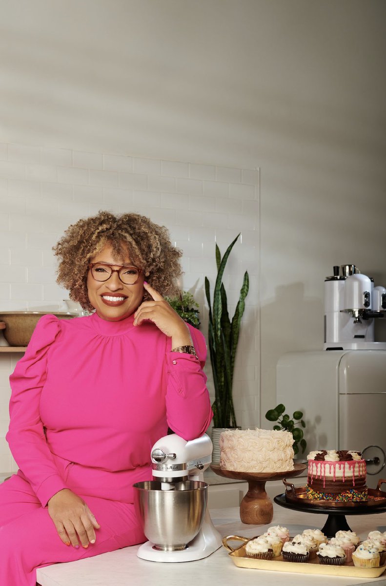KatrinaHSmith's tweet photo. Introducing my first guest on THE LEMONTINI LIFE Podcast….New Orleans own, self-made millionaire Mignon Francois! You’re going to love her story! Her new memoir MADE FROM SCRATCH: Finding Success Without A Recipe is out tomorrow! Pre-order your copy on Amazon! @MignonFrancois_ https://t.co/9Yg9hjIZrH