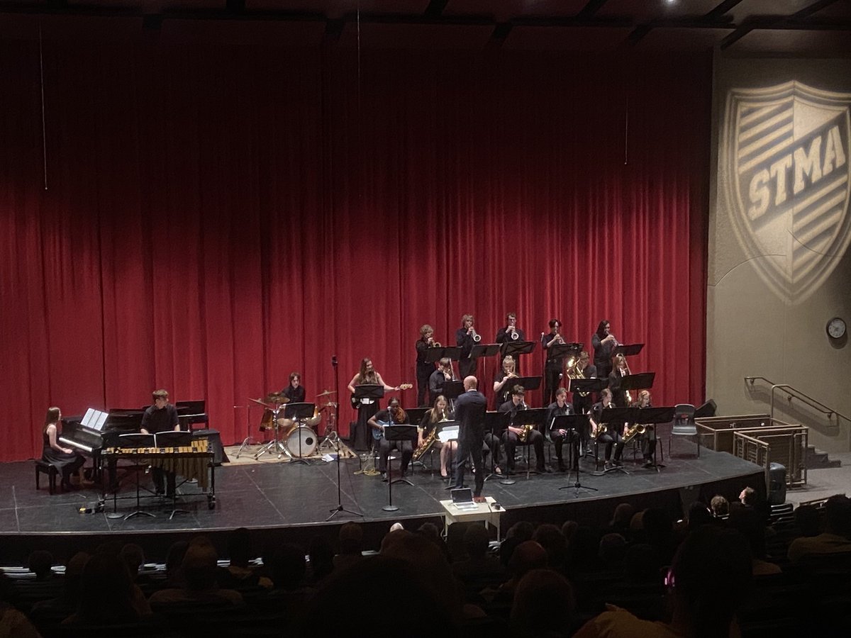 StmaAd's tweet photo. Fun night of performance by the 2 Jazz Bands from @STMABands tonight. Additionally, a 5 person, student led grouped performed and Jr Celine Osiemo sang vocals for a number. We were honored to have composer Erik Sherburne join us and conduct one of his pieces.  Great night! https://t.co/U6foK2BmSL