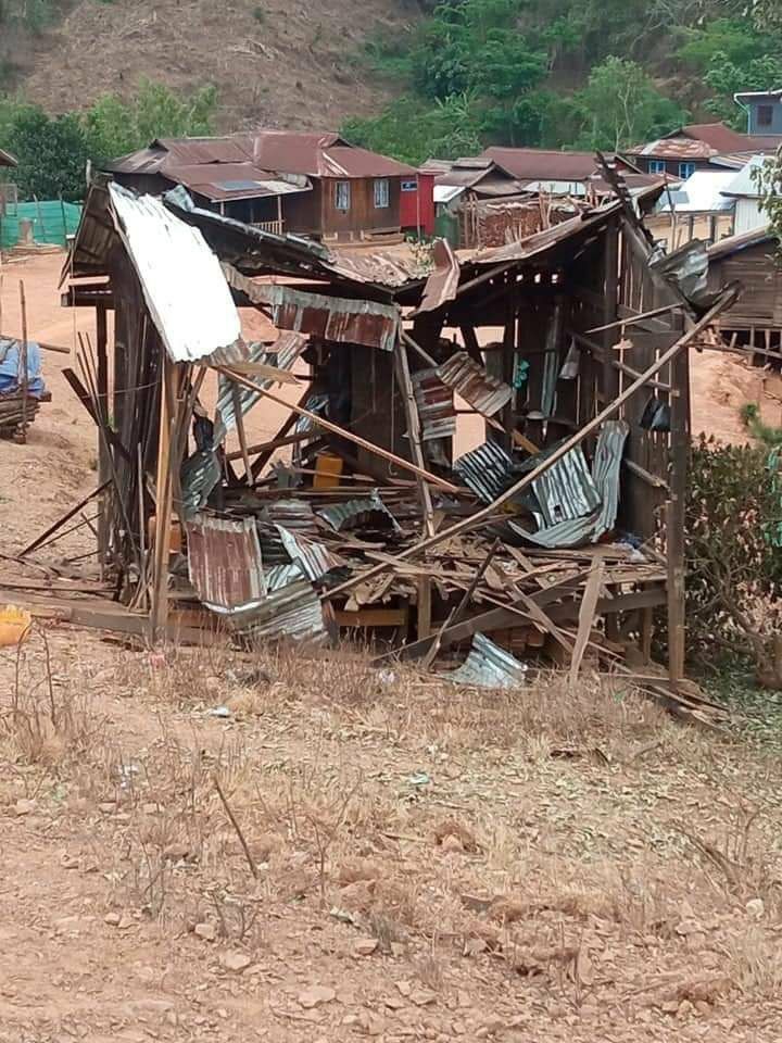 HtunA97494's tweet photo. According to Chin National Front - Headquarters, junta soldiers bombarded over 121 bombs just within 2 months, Mar &amp; Apr, resulting in death of 24 residents including 2 members of CNF and injuring of 33.
#2023May9Coup #China_StopYourHypocrisy #WhatsHappeningInMyanmar https://t.co/VtZv4CrW6q