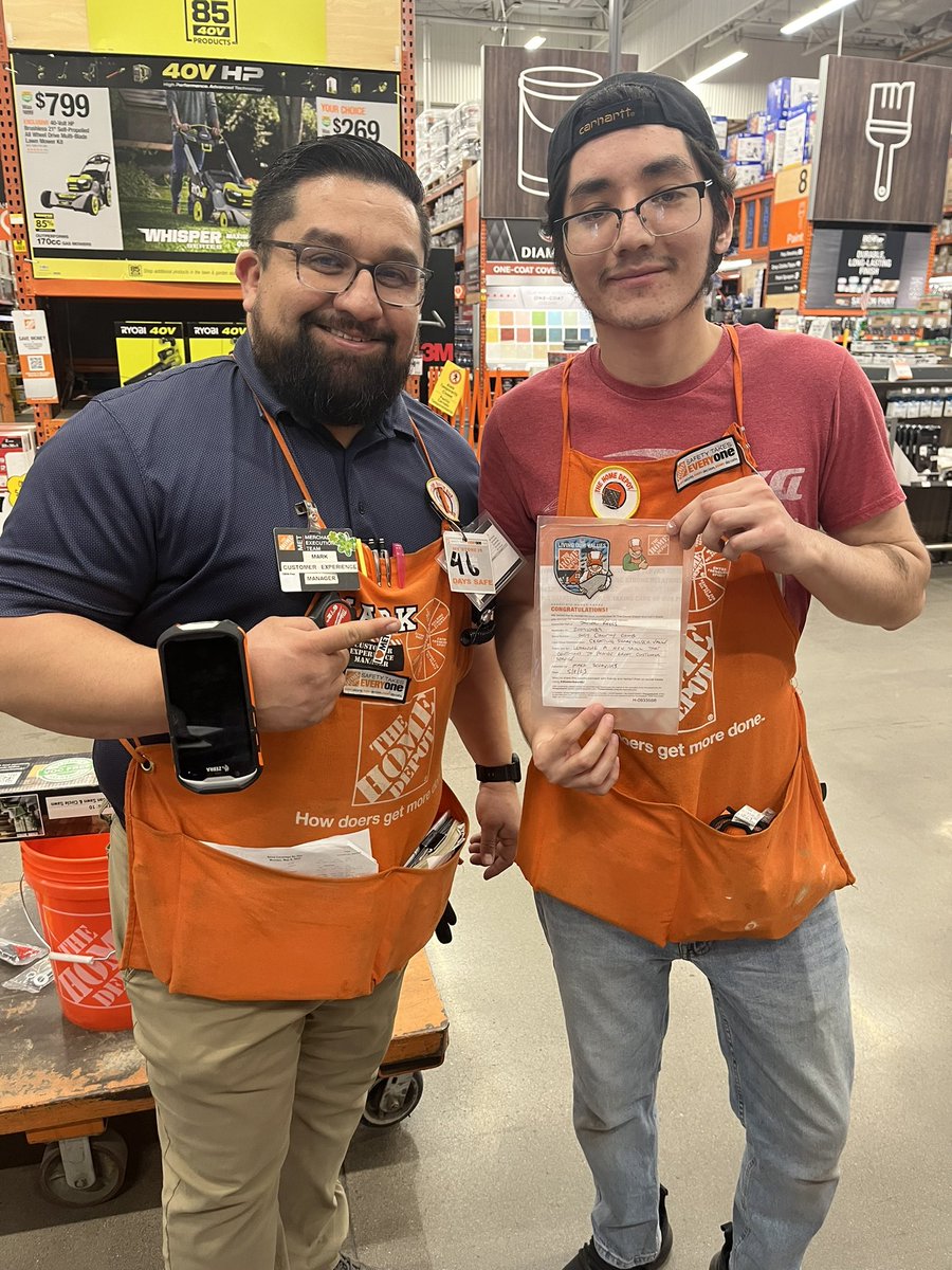 First Homer Alert 🚨! Javier was cross trained in paint and handled being the closer on his own like a champ. Thank you, Javier for helping our store and creating shareholder value!!