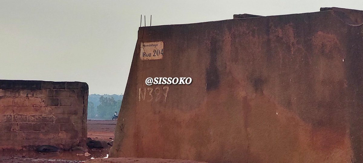 MohaMadSissoko1's tweet photo. #SOMAGEP DE #KOUTIALA

Cet endroit, dernière le Lycée KONÉ Danzié de Koutiala, a besoin de votre coup de main ✋.

MohaMed Sissoko https://t.co/rz4T2SjXGG