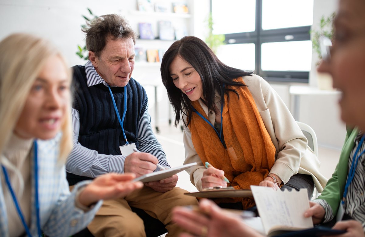 Innovation_Unit's tweet photo. "It’s not just on one person’s shoulders", Hub Manager Susan inspires her team to learn together to improve outcomes for young people and families @NorfolkCC 

Read her story: https://t.co/Ow4dvad8IJ👀

#ChildrensSocialCare #NewRoads #NWD #norfolkcountycouncil

🧵1/2 https://t.co/OAS3Y7t0Ct