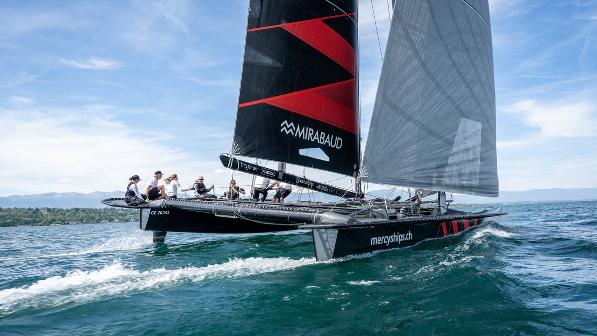 Cette année « The Sailing Squad » revient en s’associant au très expérimenté Christian Wahl et à son légendaire catamaran D35, vainqueur du Bol d'Or Mirabaud 2022. #bom23 #mirabaud #mirabaudsailingsquad #lakegeneva #sailing #sail #boat #sailboat #sng #sailor #Hublot