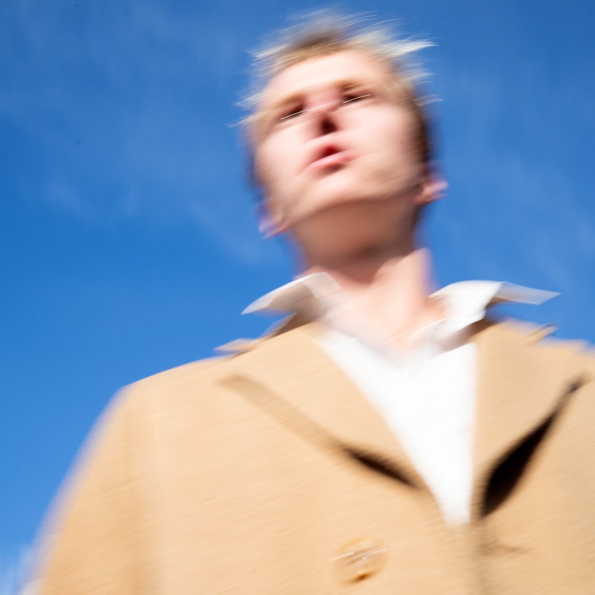blopvideo's tweet photo. Some stills captured by blop team member @4reilly for the production of the music video ‘I Don’t Know How to Get Away’. 

#indiemusic #diymusic #musicvideo #blop #londonmusic #photography https://t.co/wCartHlwTI