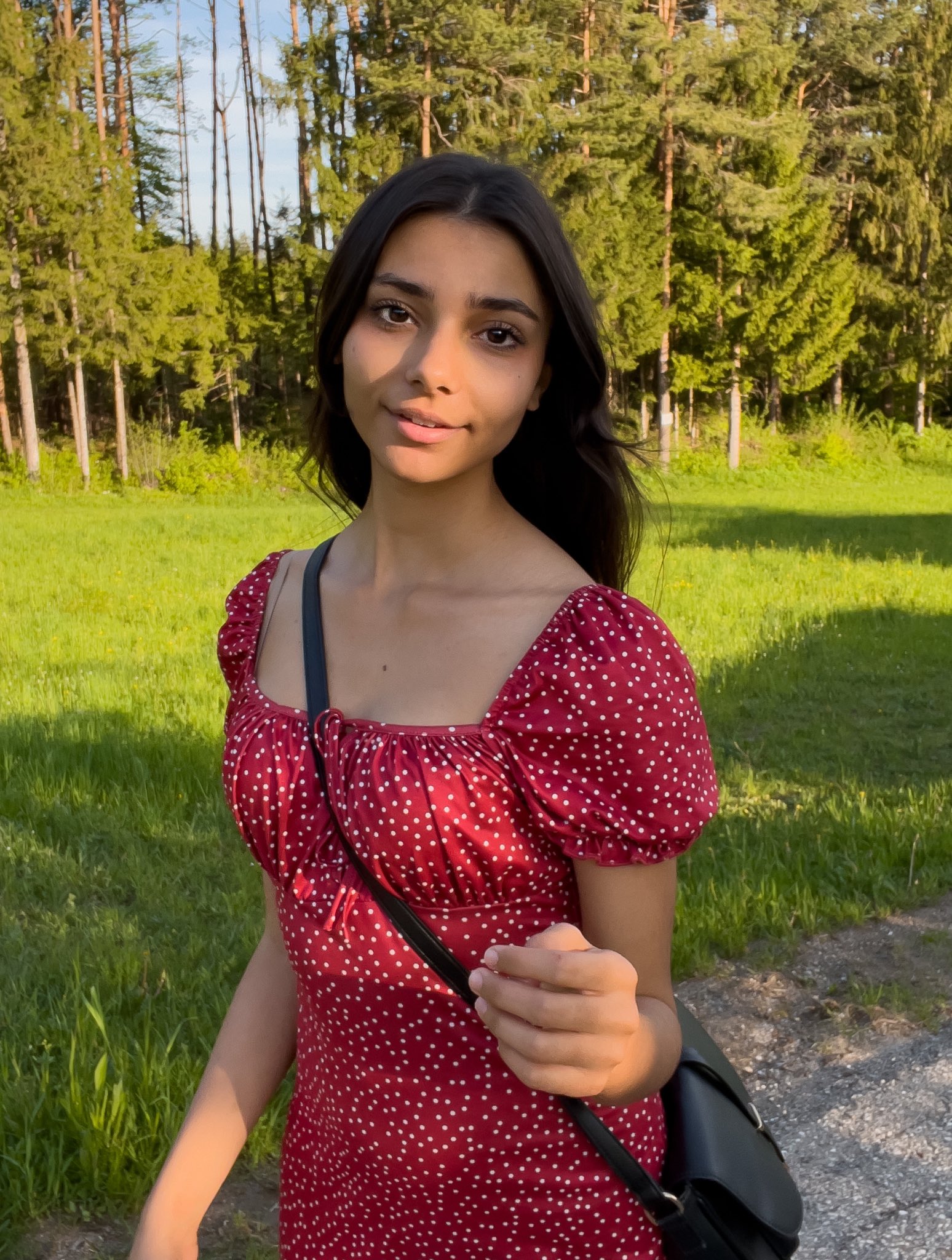 SaraWolf on Twitter: "Furry girls! 💛 Except I don’t have a fursuit yet