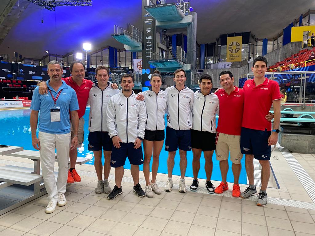 💥Nuestro profesor de #Fisioterapia Javier Bailón ha estado en Canadá en la 2ª etapa de la Copa del Mundo de Saltos de Trampolín con la selección española que ha conseguido clasificar en trampolín 3m para la SuperFinal de Berlín en agosto.

🎉¡Enhorabuena!