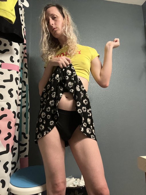 Drink up https://t.co/Q635MfZi9V