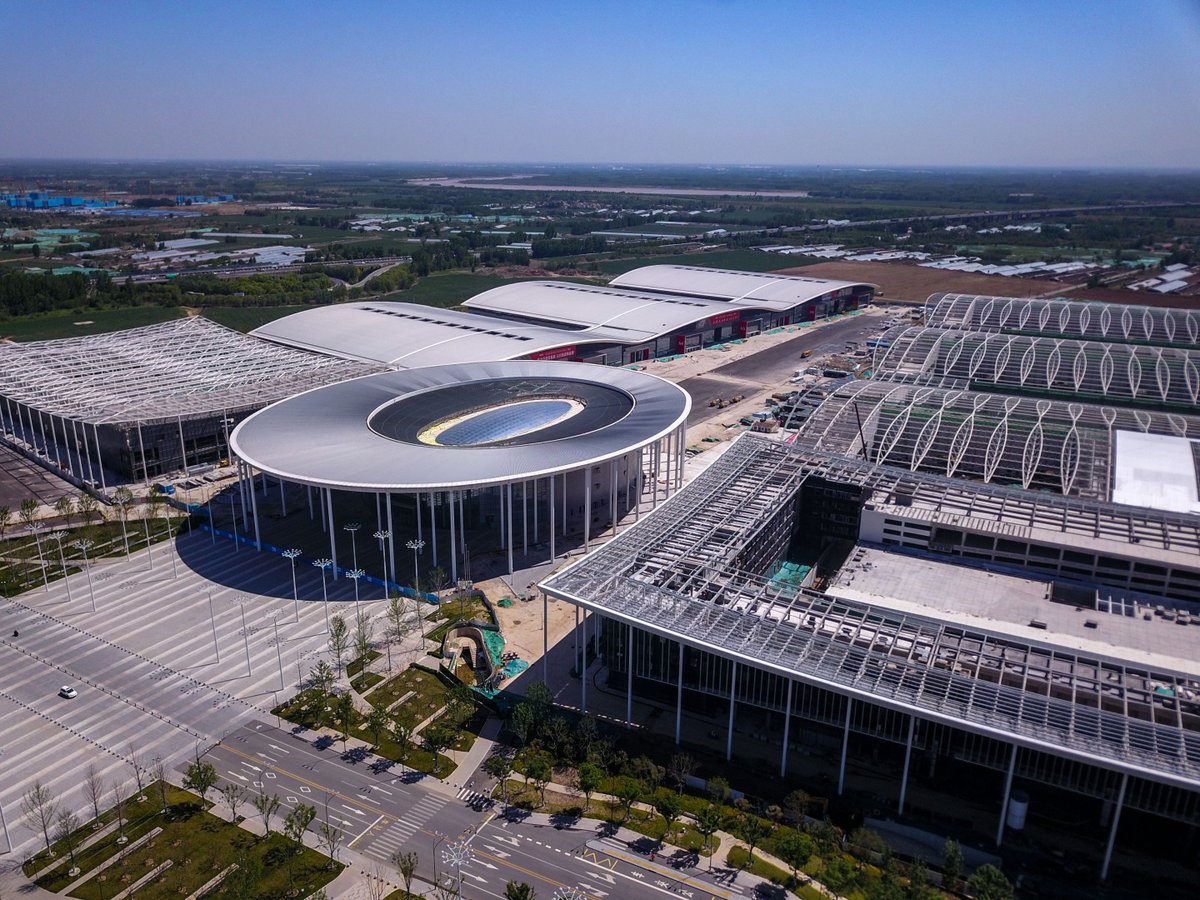 SpringCityJinan's tweet photo. Photos below show the ongoing construction of the #Jinan #YellowRiver International Convention and Exhibition Center. Upon completion, it will become the world's largest comprehensive convention and exhibition center, capable of hosting international summits. #StartUpArea https://t.co/9o4a7JceyB