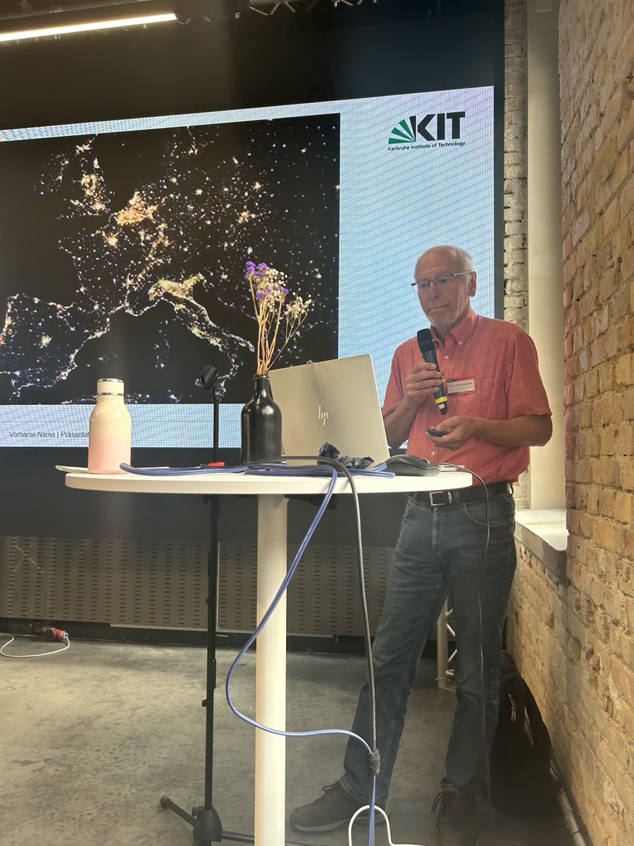 ITAS_KIT's tweet photo. "It is our duty to think about a 'good #anthropocene'," emphasizes Armin Grunwald during his plenary talk on innovations for sustainable development at the #SAM17 conference @KITKarlsruhe. https://t.co/sqwpdC20Ll