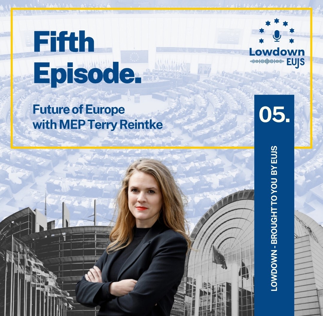 The Lowdown: The European Jewish Podcast (@lowdown_pod) on Twitter photo 🇪🇺🚨OUT NOW🚨🇪🇺
You can now listen to The Lowdown ep. 5 with MEP <a href="/TerryReintke/">Terry Reintke</a>! 🔗Links in Bio.
As we are exactly one year out from the #2024EuropeanParliamentElections, the topic of The Future of Europe couldn't be more relevant!
Oh and happy birthday to you, Terry! 🎂🥳 🇪🇺🚨OUT NOW🚨🇪🇺
You can now listen to The Lowdown ep. 5 with MEP <a href="/TerryReintke/">Terry Reintke</a>! 🔗Links in Bio.
As we are exactly one year out from the #2024EuropeanParliamentElections, the topic of The Future of Europe couldn't be more relevant!
Oh and happy birthday to you, Terry! 🎂🥳