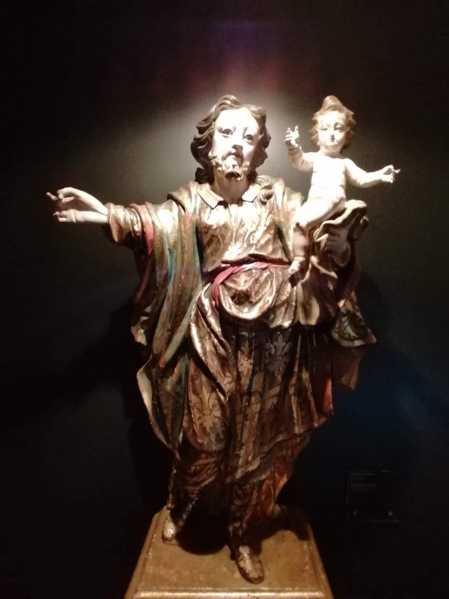 skymanuelima's tweet photo. Em #Bragança, o #Museu do #Abade de #Baçal, em homenagem ao erudito, investigador e também Diretor do Museu entre 1925 e 1935, possui coleções que integram o acervo do Museu são Arqueologia, Epigrafia, #Arte #Sacra, Pintura, Ourivesaria, Numismática, Mobiliário e Etnografia. https://t.co/b59rhxY1v9