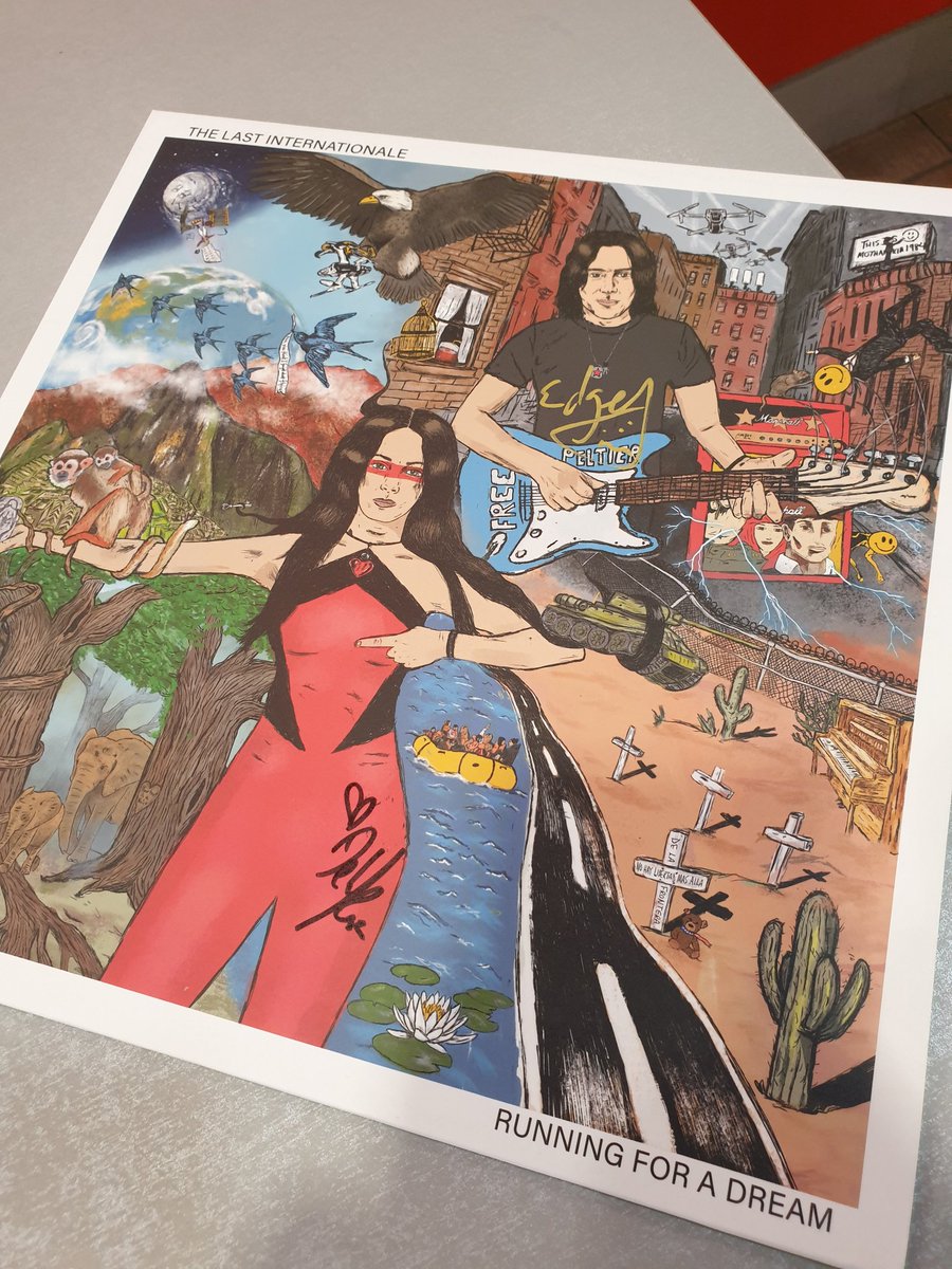 flendero's tweet photo. Bottino di guerra preso🤟 #thelastinternationale https://t.co/vXmSNUsSRj