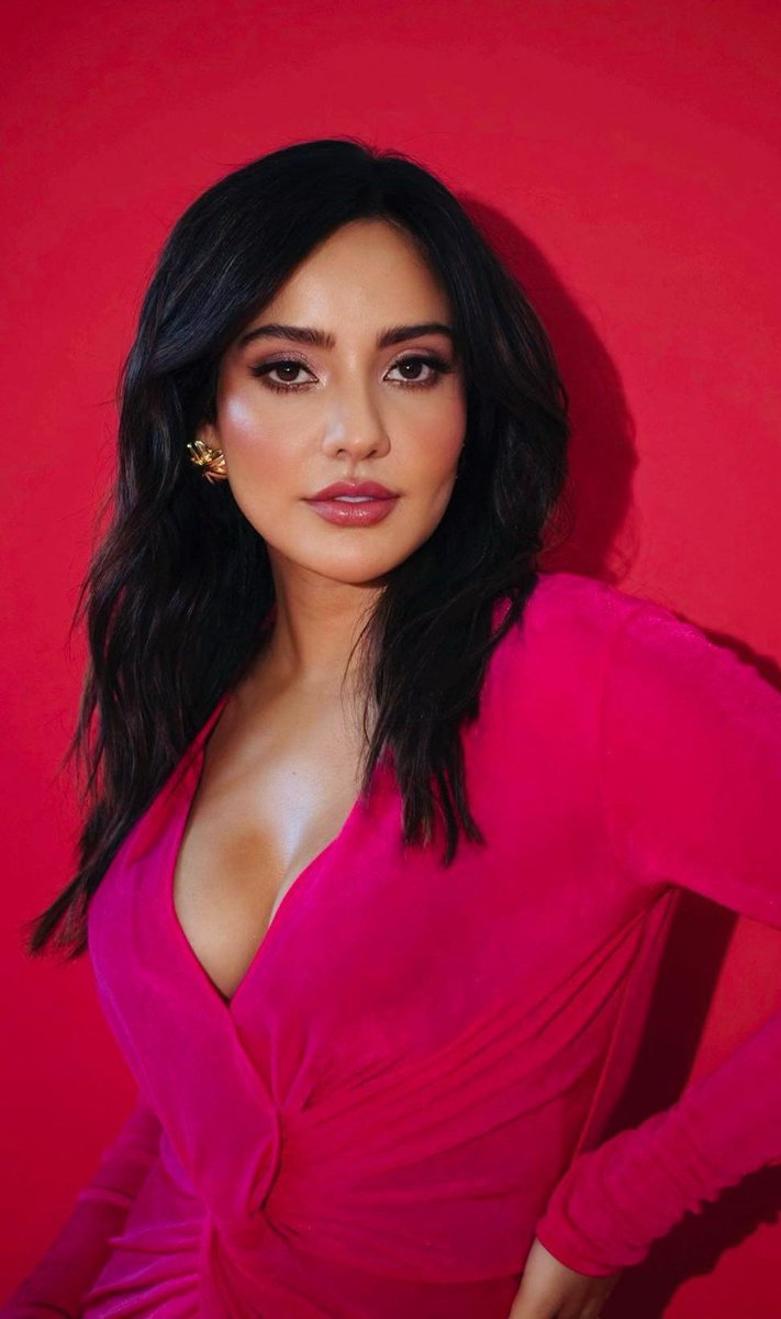 Fvq9rwGaYAARORU?format=jpg&name=medium