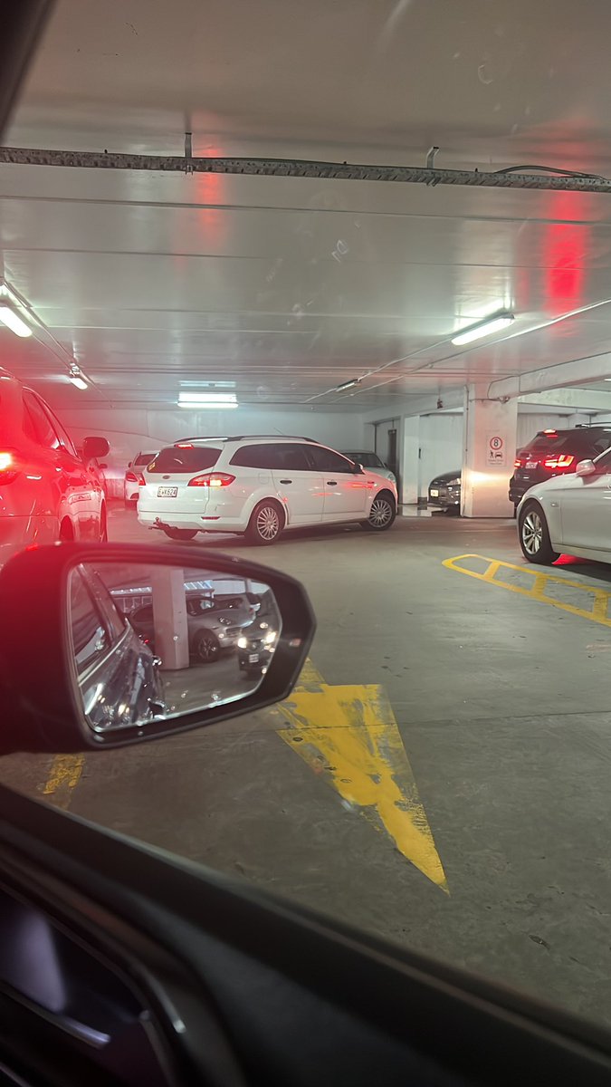 lisaconstance1's tweet photo. Been waiting almost 3 hours to get out of the Durham lane carpark  #Auckland https://t.co/UWbU4E9Mfb