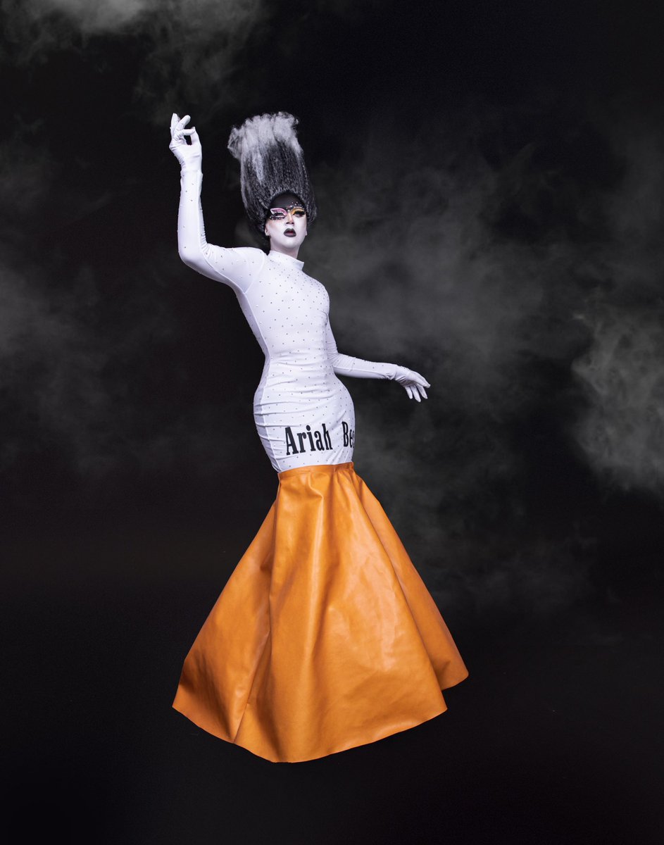 ariah_beck's tweet photo. #tb a mi look de la noche de adicciones en @gdldragproject https://t.co/K2x10vtgpE