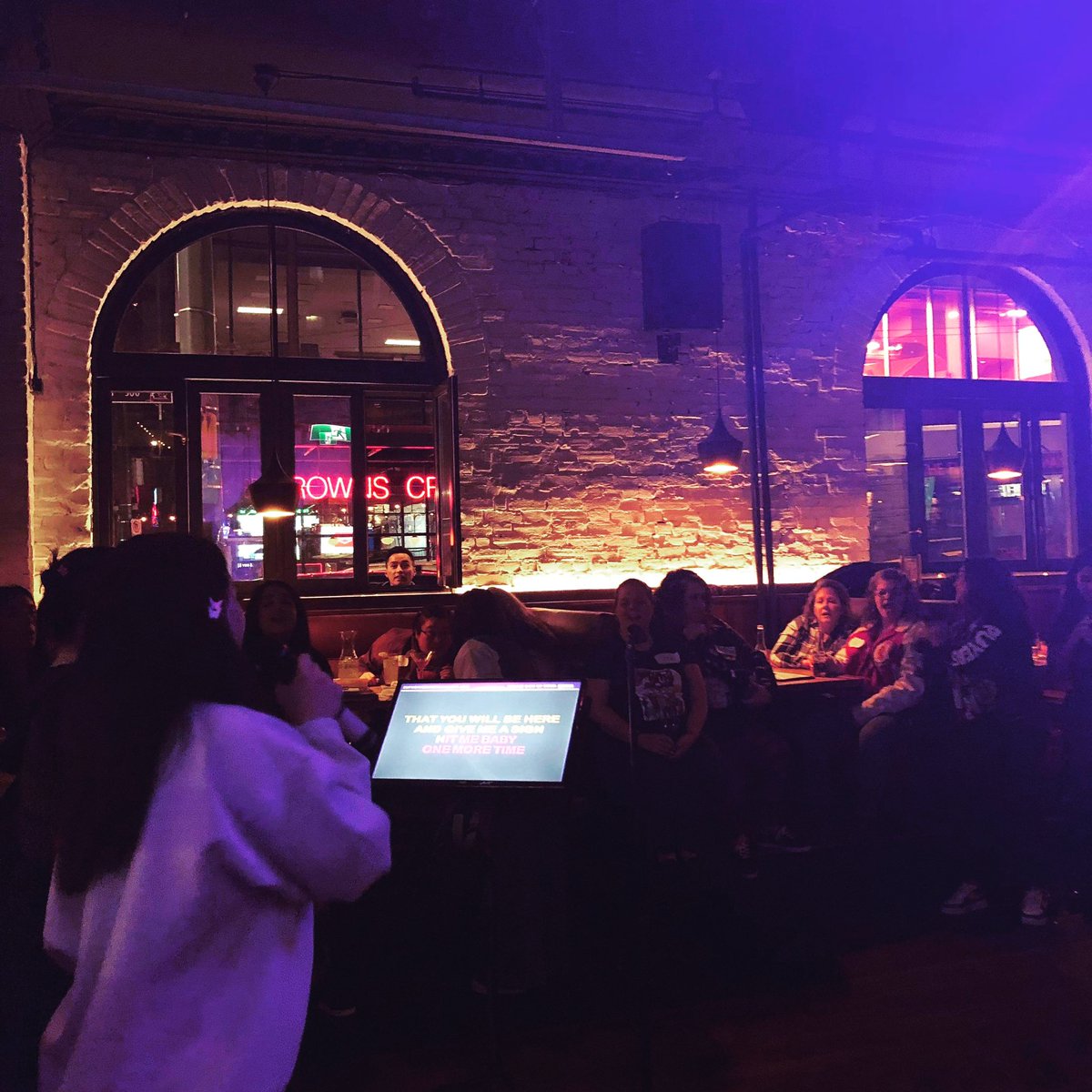 Karaoke Mondays with a new later end time at <a href="/MalonesVan/">Malone's Vancouver</a> 
8pm-12am hosted by our lovely Jack Havok! #Vancouver #Karaoke