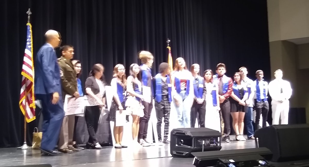 Honored the most amazing scholars at Maricopa High this evening!! Over $7M awarded in scholarships!! Congratulations Amazing Ones!  Your future looks bright! #mhsrams #MaricopaAz #changetheworld