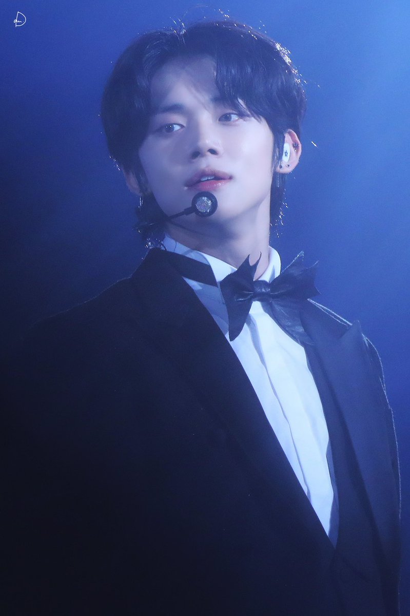 andyeonjun_'s tweet photo. 230102 KROSS

🖤💙

#연준 #YEONJUN #ヨンジュン #투모로우바이투게더 #TOMORROW_X_TOGEHTER  #TXT https://t.co/3uhKRTtsNG