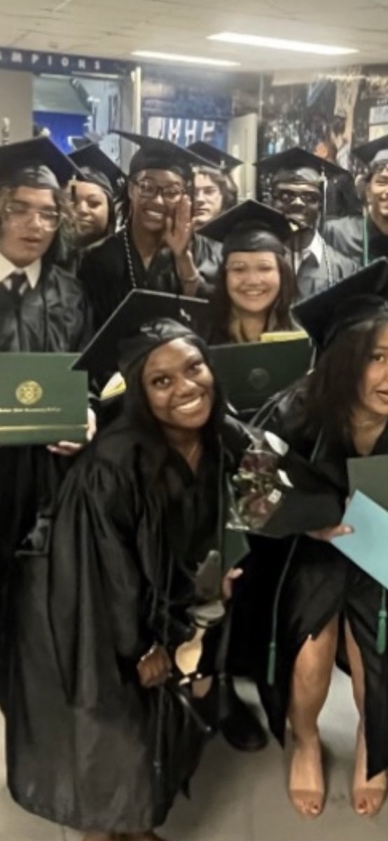 LHSLadyWolverinesHoops (@wolverineslhs) on Twitter photo Congratulations <a href="/koriijamyaa/">kori grimes 🤎</a> for being 1 of 32 to graduate with a college degree tonight … before getting your HS diploma next week!!!! #scholarathelete
<a href="/ladywolverines_/">LaVergne High Softball</a> <a href="/LHSintheNews/">LaVergne High School</a> Congratulations <a href="/koriijamyaa/">kori grimes 🤎</a> for being 1 of 32 to graduate with a college degree tonight … before getting your HS diploma next week!!!! #scholarathelete
<a href="/ladywolverines_/">LaVergne High Softball</a> <a href="/LHSintheNews/">LaVergne High School</a>