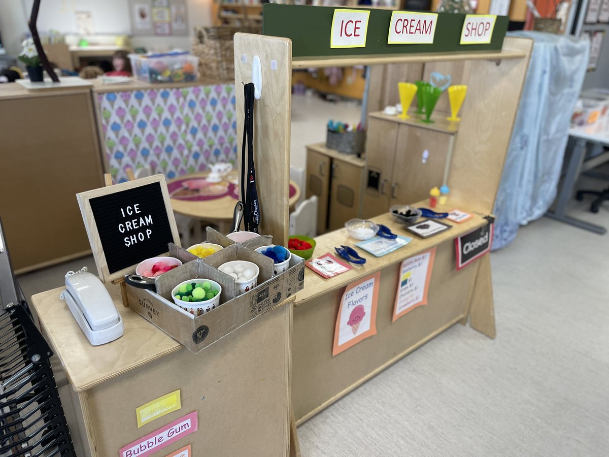 copperfieldkin1's tweet photo. Kindergarten Ice Cream Shop is open! @Copperfield106 #playbasedlearning #kindergarten #dramaticplay @WeAreCBE @cbe_earlylearn https://t.co/e7PKaE9x88