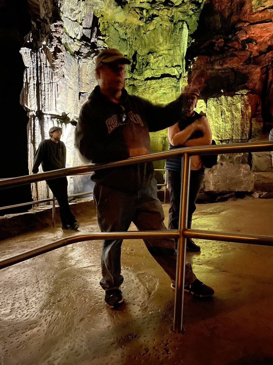 Fourth and final stop for the day: Mammoth Cave! 

Students walked along the River Styx/Historic Tour Routes to learn about the hydrogeology of Mammoth Cave. This allowed students to tie together the surface and subsurface features they have learned so far.