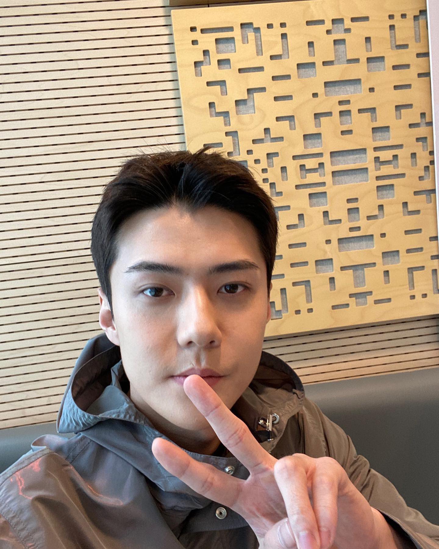 klau on X: "SEHUN SELCA 🤍 from 1077power ig ✨ https://t.co/Tsy19LdhyV" / X