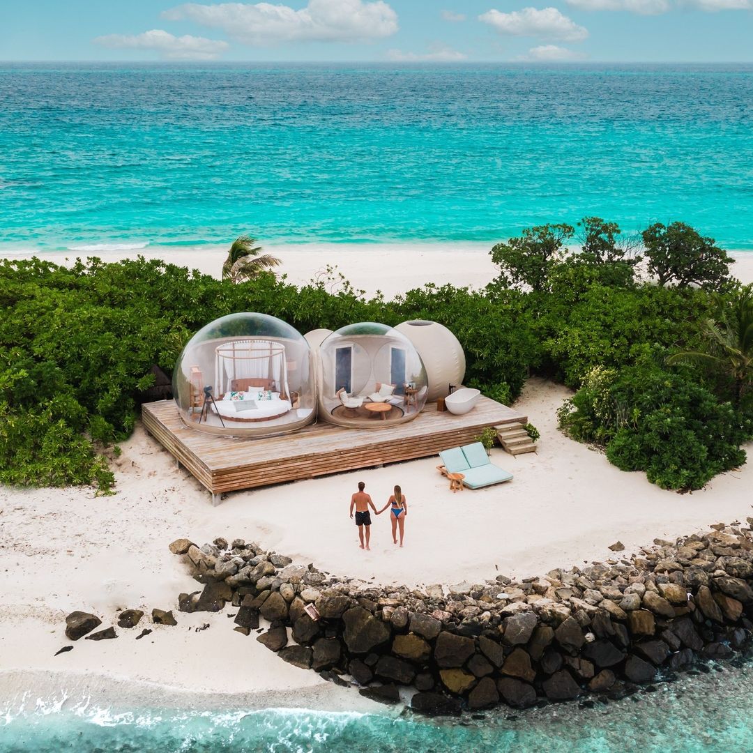 Spend an incredibly romantic, one-of-a-kind ‘Dream Eclipse’ experience under the stars at the Beach Bubble at Finolhu Baa Atoll!

📸: @finolhumv 

#MaldivesVirtualTour #Luxury #Maldives #VisitMaldives #Finolhu #FinolhuBaaAtoll #FinolhuMaldives #SeasideCollection #IslandPlayground…