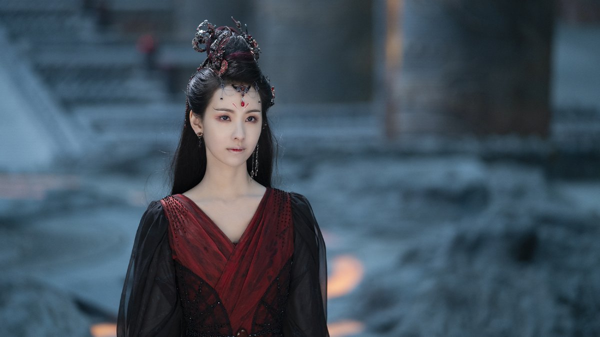 YoukuOfficial's tweet photo. #TillTheEndOfTheMoon Mo Nv, the best sister! #ChenDuling

#长月烬明 姐圈天花板妺女 #陈都灵

📺Watch【Till The End of The Moon】on YOUKU APP👉 https://t.co/PAz4wRGFxm

#YOUKU #优酷 https://t.co/vy5LntH9LK