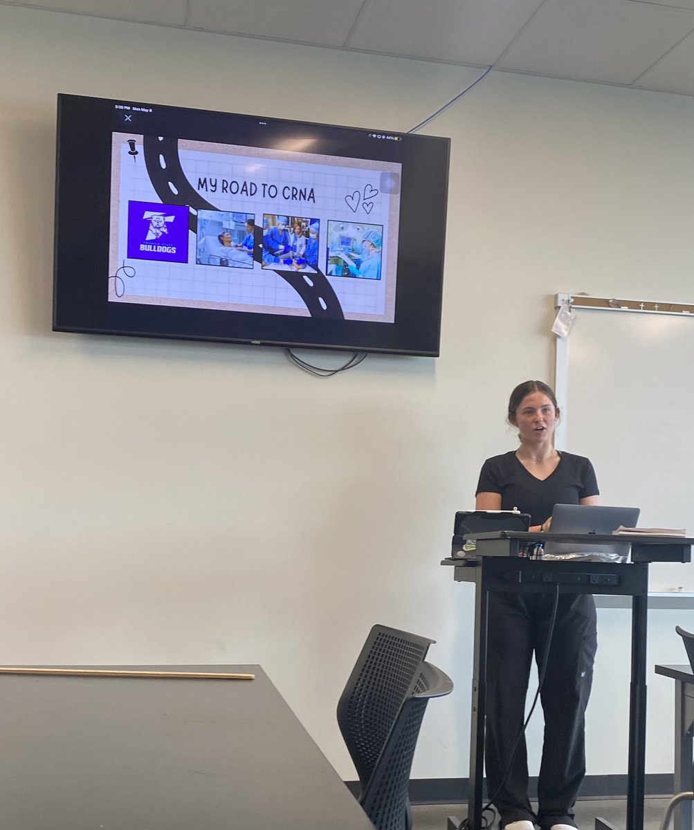 akemp215's tweet photo. What an amazing group of students!  The Biomedical Sciences Program students presented their capstone presentations today.  From shadowing a CRNA, to learning about becoming a PT to criminal justice - these groups of student presentations where impressive! https://t.co/l8szI7meUG
