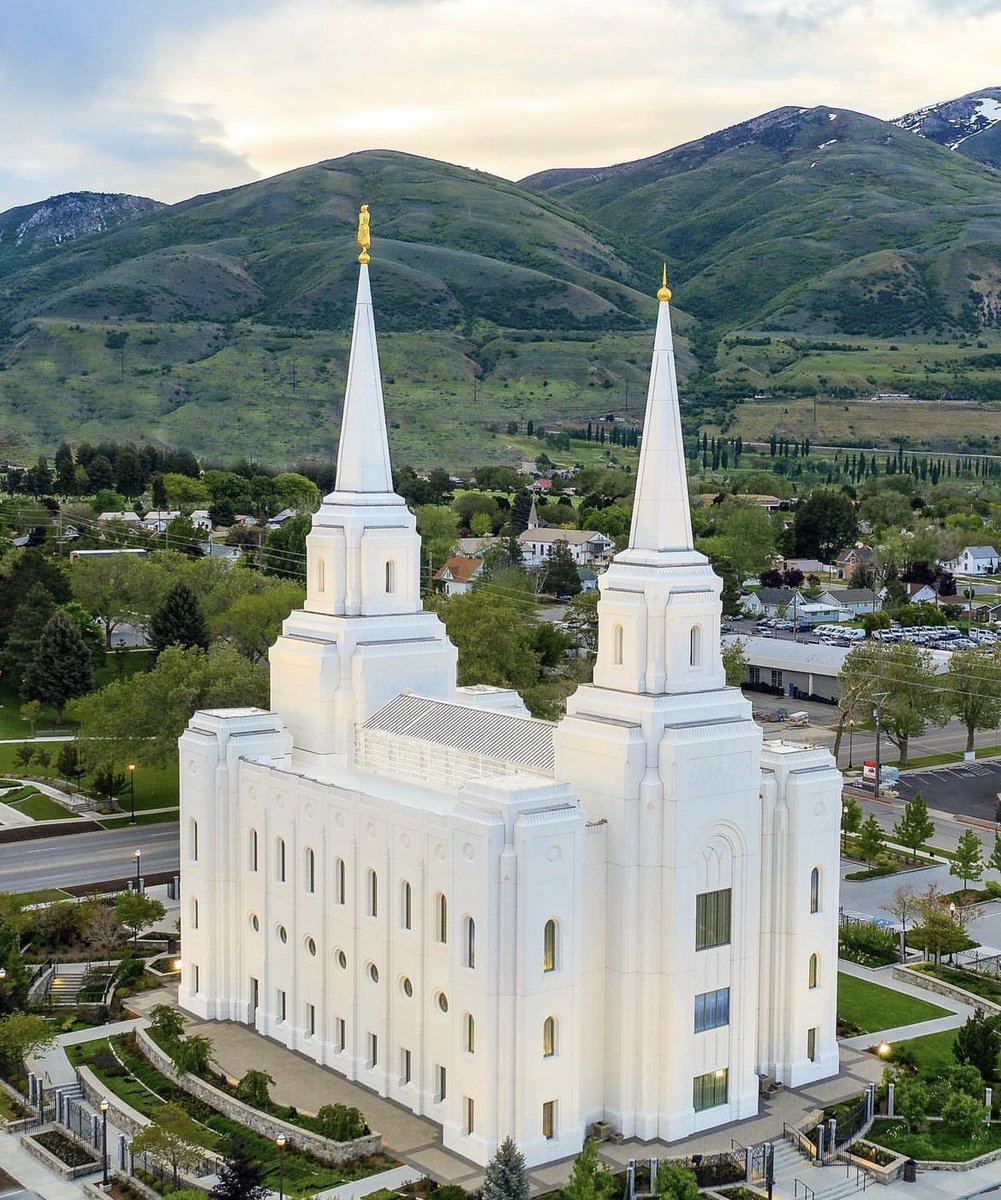 PeaceJoyHappy_'s tweet photo. A Beacon To The World
Photo:  https://t.co/ISEWjWIqRQ
#ldstemple
#familiescanbetogetherforever #ldstemples  #peace #heaven #godsplan #jesuschrist #lighttheworld #ilovetoseethtemple #peacefulplaces #thechurchofjesuschristoflatterdaysaints https://t.co/rRKA2nKzFy