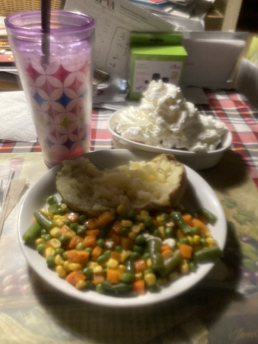 Dinner baked potato , mixed veggies, mixed berries with whip cream and ice 🧊 tea 🍵 yummy 🤤 nom nom 🤤 nom #bakedpotato #mixedveggies #mixedberrieswithwhipcream #greencoldicedtea🍵 #yummynomnomnom🤤🍰 #food_is_fun09 #savorysimmerrings #asmrmukbangfood #nextleveldish💁