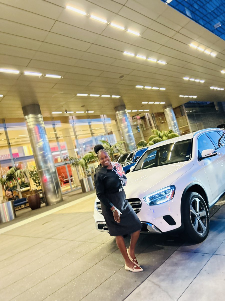 Indispeaknteach's tweet photo. Made it safely to L.A.!😀 Thanks to God and for the prayers!🥰 It’s time to make it happen! Looking forward to synergetic connections  with Amazing educators and leaders! #drindiawhite 
#californiamath #CMC #exploreinside #TEDx #bigideasmath #california #LAUSD #grit #equity #math https://t.co/PsHnYyU5z5