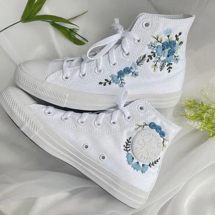 prettiestavenue's tweet photo. embroidered converse https://t.co/HIusHEKXLV