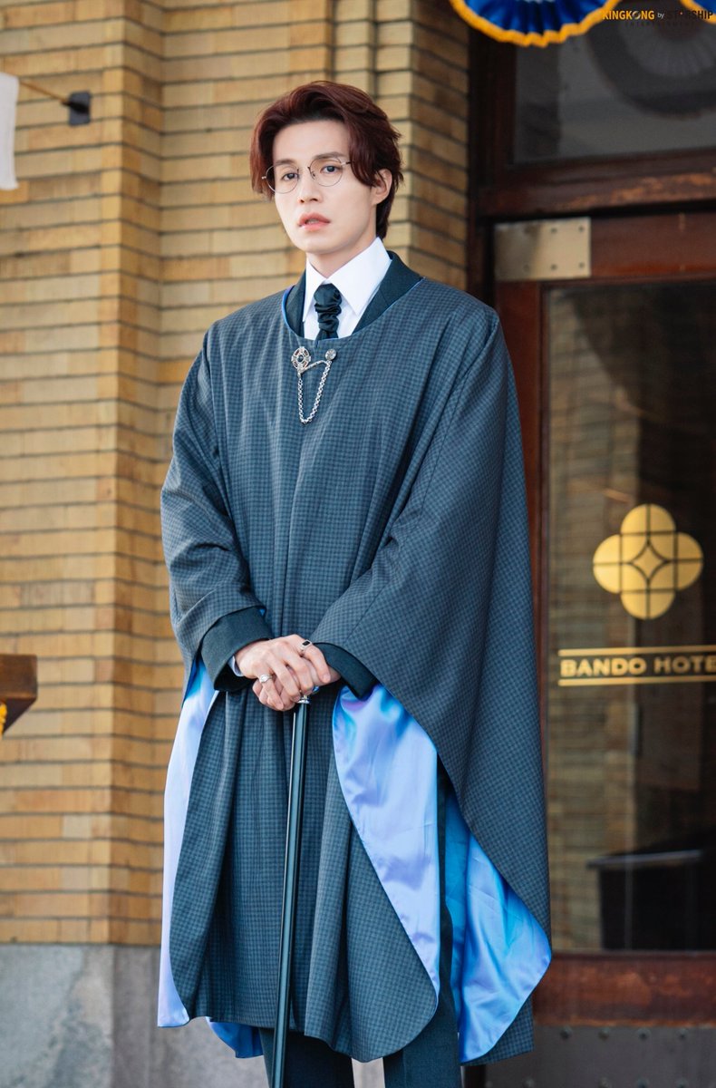 #이동욱 구미호뎐..이동욱이 케이프 입은 거 볼 수있는 좋은 드라마😘