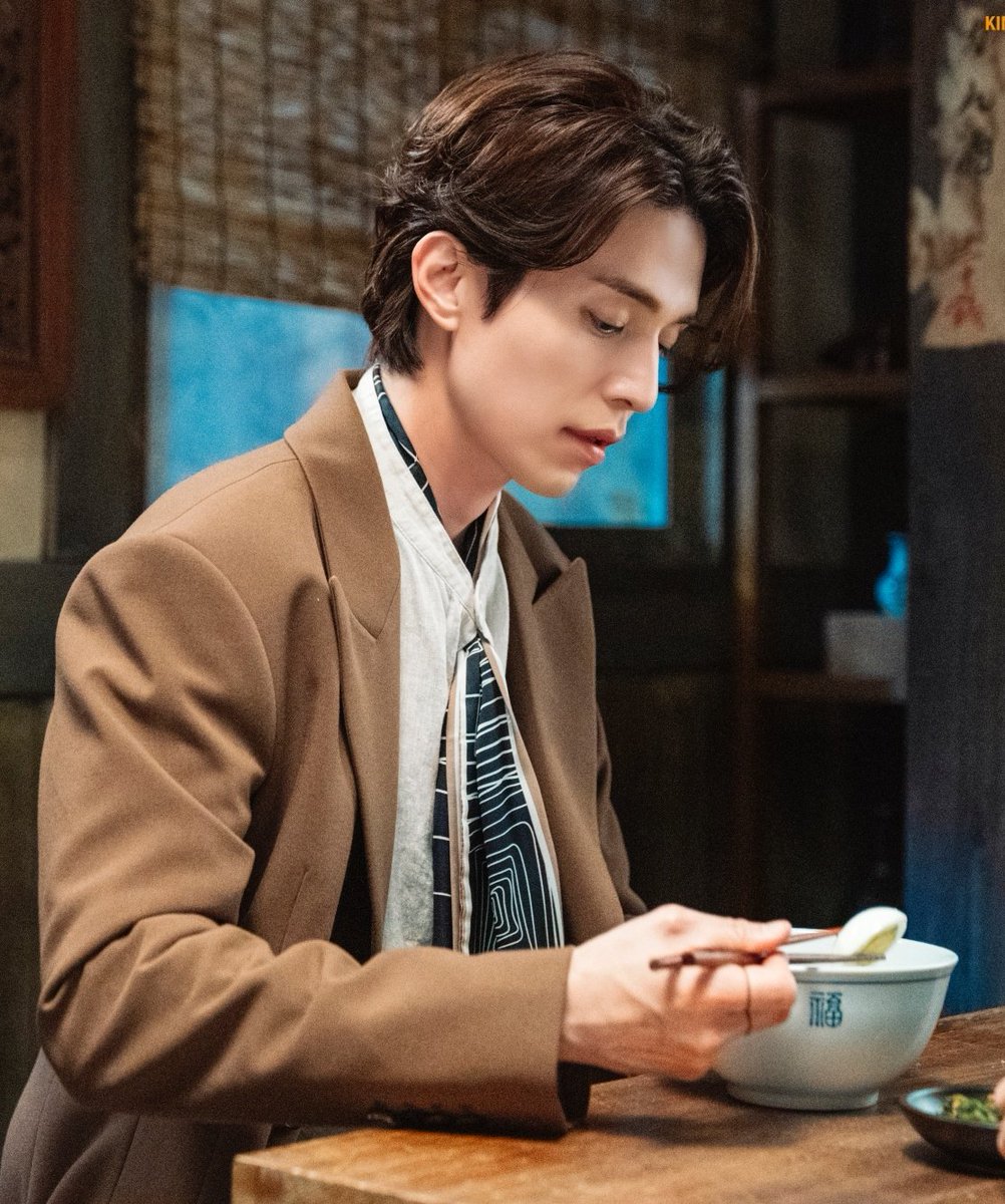 #이동욱 옆선볼때마다감동하게되는남자1위,