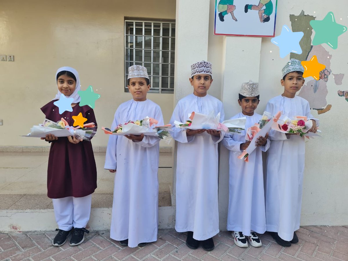 -تكريم الخمسة الأوائل الفائزين بمشروع: 

صوتك تقني😍✨ 

لطلبة الصف الرابع الأساسي لبرنامج صانع الأفلام 🎥❤️

إشراف: بُشرى الفليتية - مُعلمة تقنية المعلومات🌸

#فعاليات_تعليمية_جنوب_الباطنة