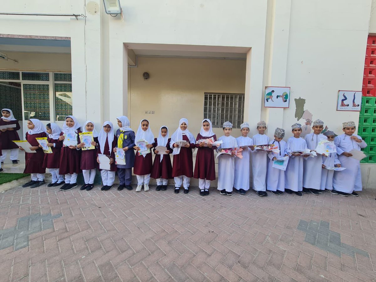 -تكريم المشاركين  بمشروع: 

أصدقاء الكتابة🤩📖✨ 

لطلبة الصف الثالث الأساسي لبرنامج كتابة القصص المصورة القصيرة✏️❤️

إشراف: بُشرى الفليتية - مُعلمة تقنية المعلومات🌸

#فعاليات_تعليمية_جنوب_الباطنة